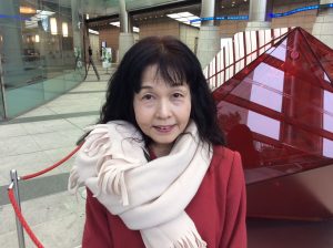 日本放映プロシニアモデル活躍中上杉恭子