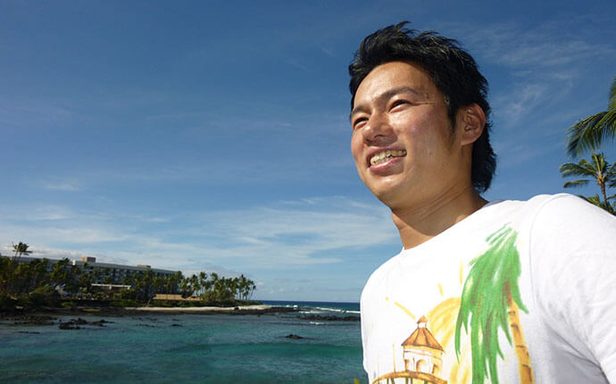 大阪のタレントプロダクション日本放映プロ所属大久保ともゆきハワイで撮影した写真